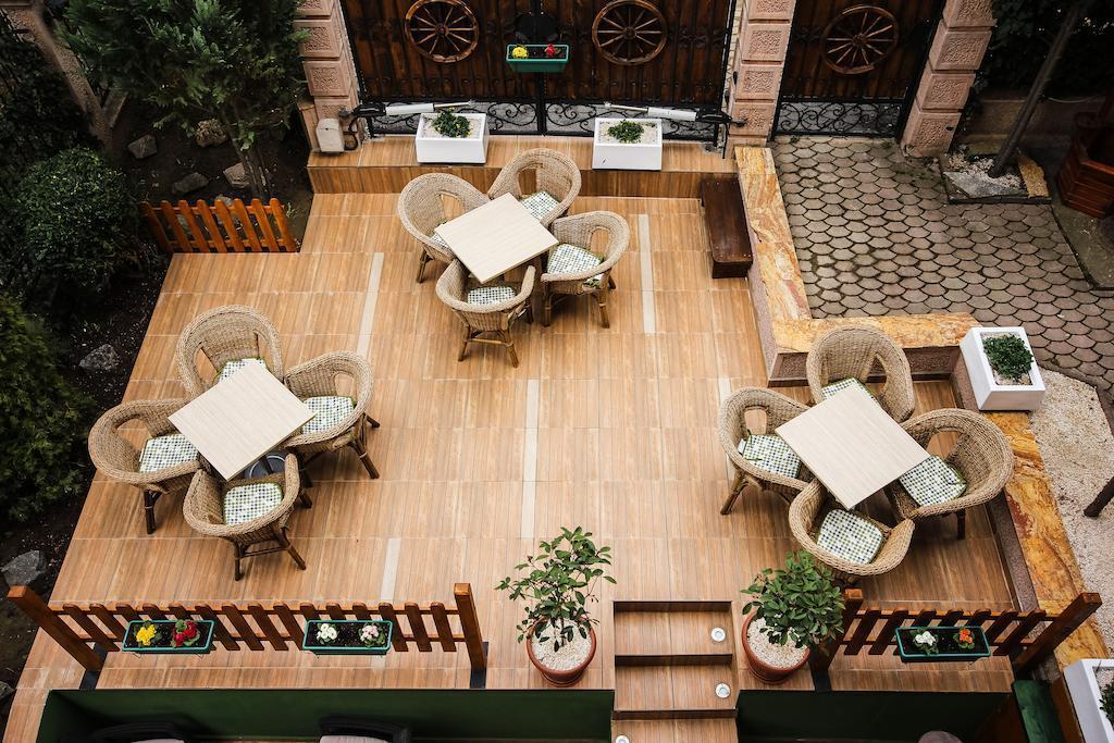 Villa Alexander Скопие Екстериор снимка