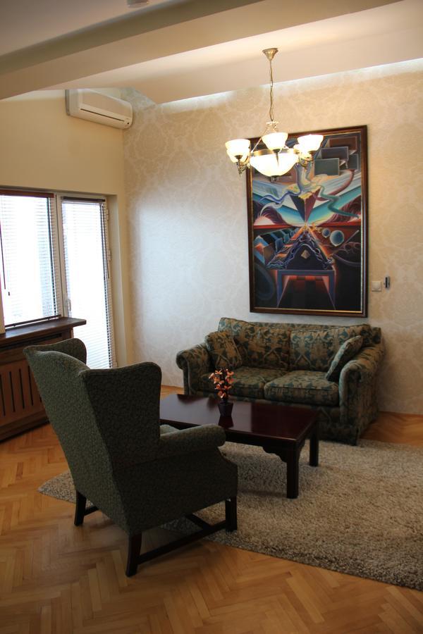 Villa Alexander Скопие Екстериор снимка
